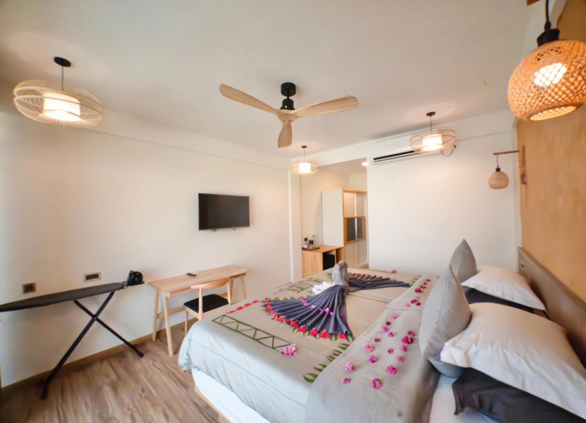 Ahola Thoddoo, Maldives Hotel ภายนอก รูปภาพ